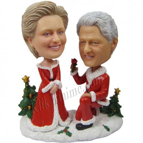 Patung Christmas Will You Marry Me