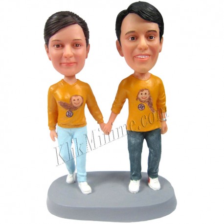 Patung Romance Couple Yellow Fever